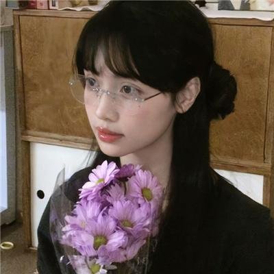 这个男人有点色